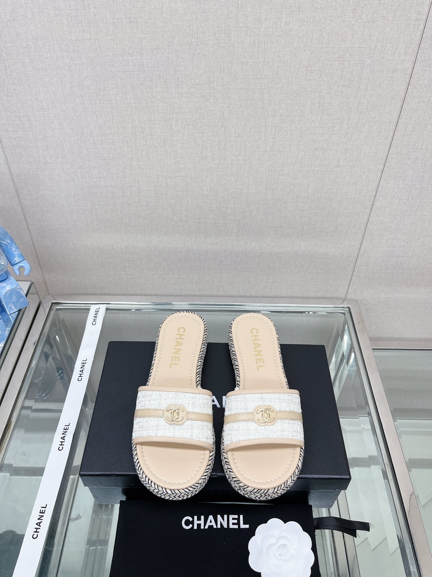 [TOP] CHANEL Sheepskin Lining Slippers - 4 Colour