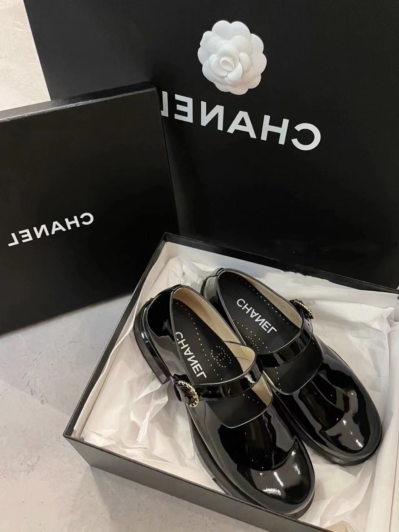 [TOP] CHANEL Classic Maryzhen Shoes - Black