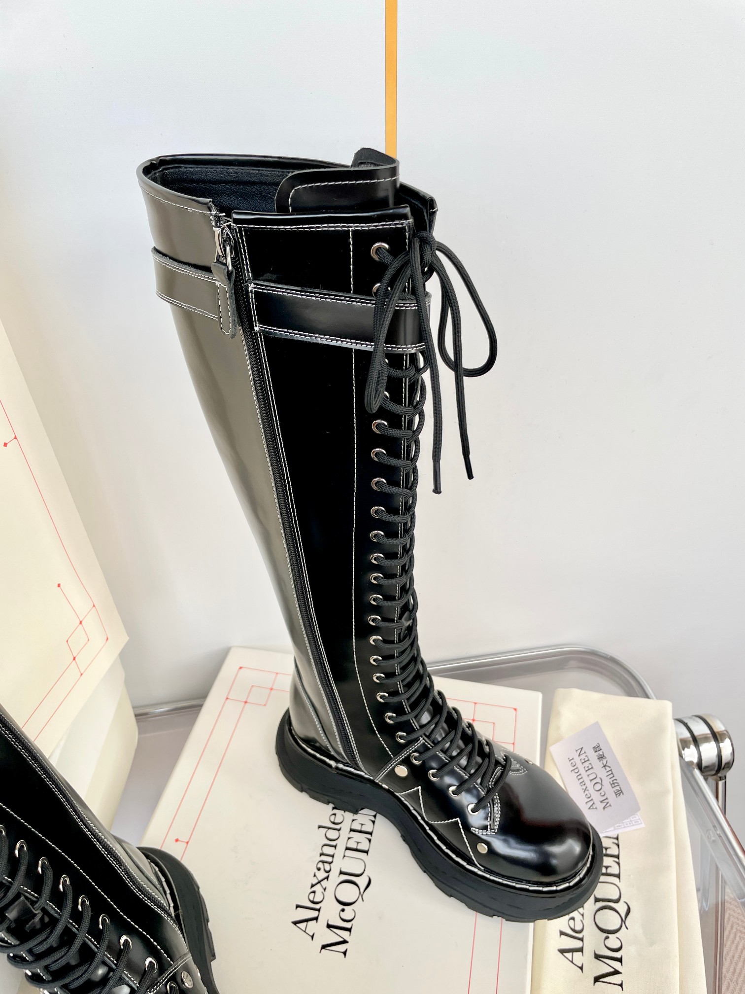 [TOP] Alexander McQueen Alexander Knight Boots In Sheepskin - 3 Colour