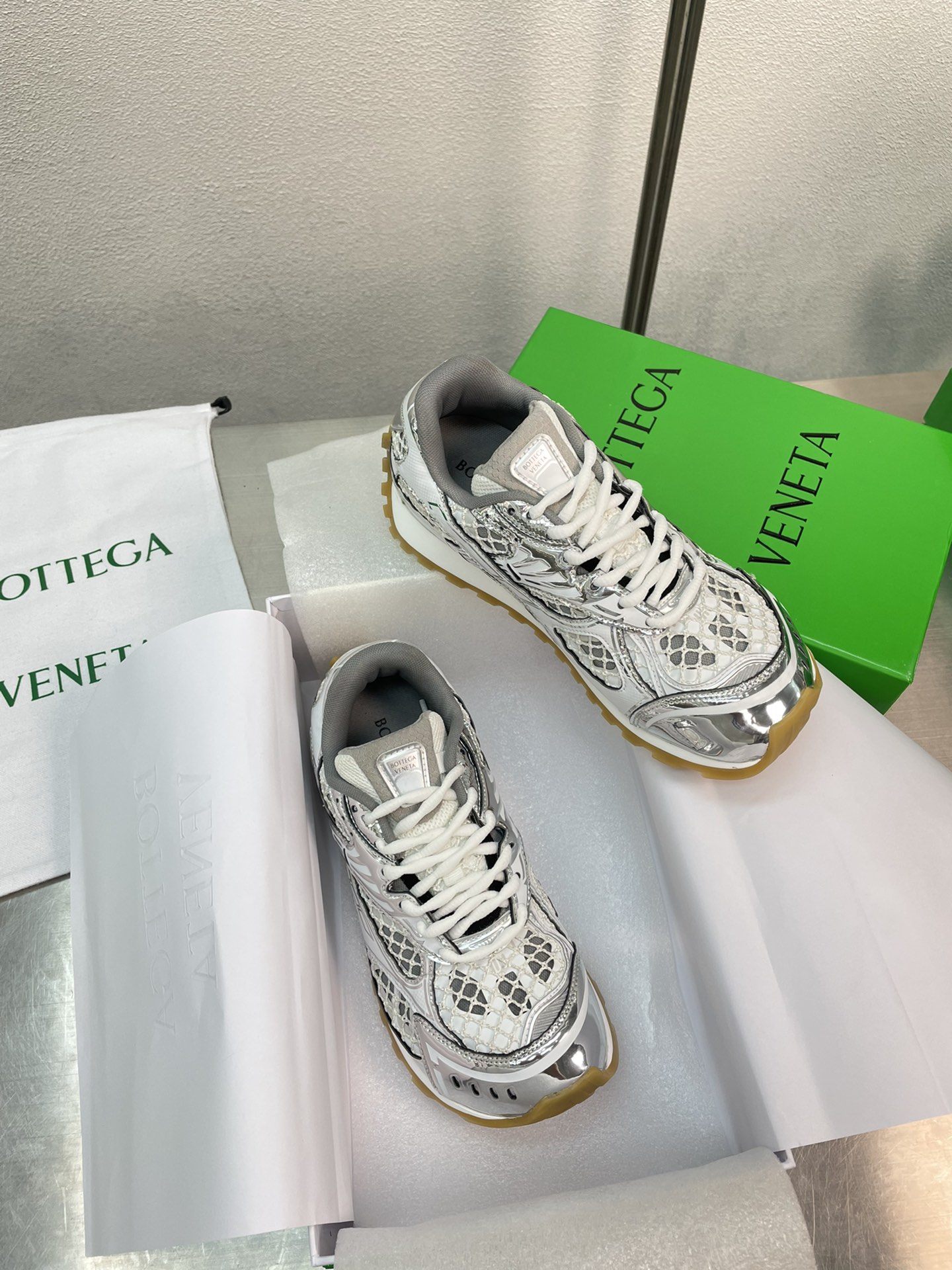 [TOP] Bottega Veneta BV  Sports Shoes Made Of Lightweight Technology Mesh Fabric - 4 Colour