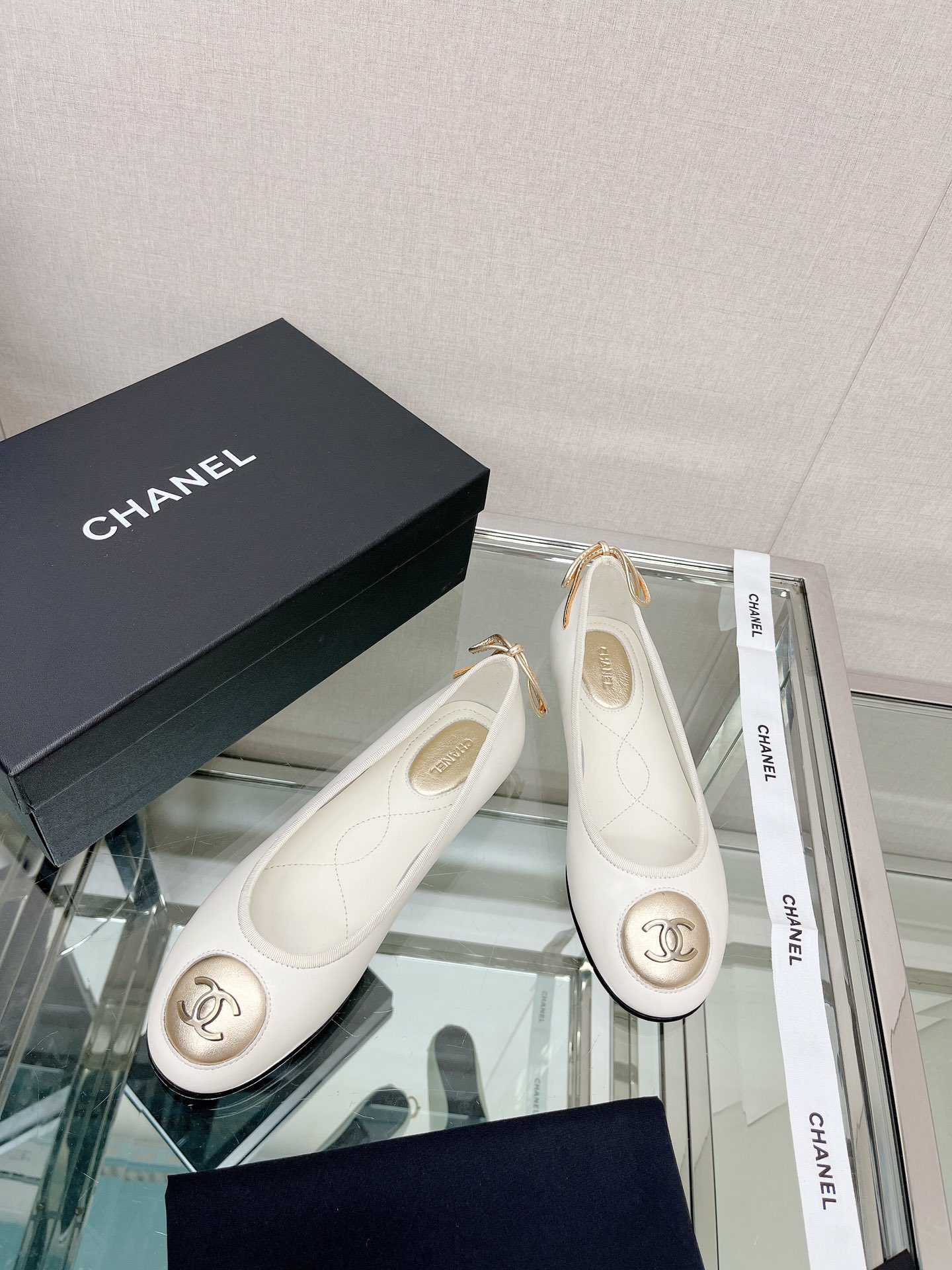 [TOP] CHANEL Round Label Ballet Single Shoes - 5 Colour