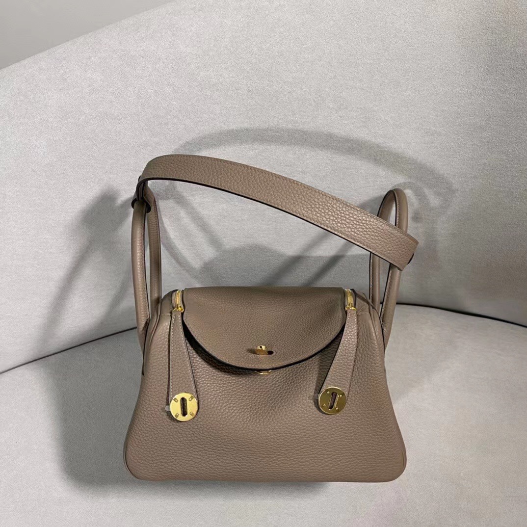 [TOP] HERMES Lindy Taurillon Clemence Leather 26 CM - Five Colors - GHW