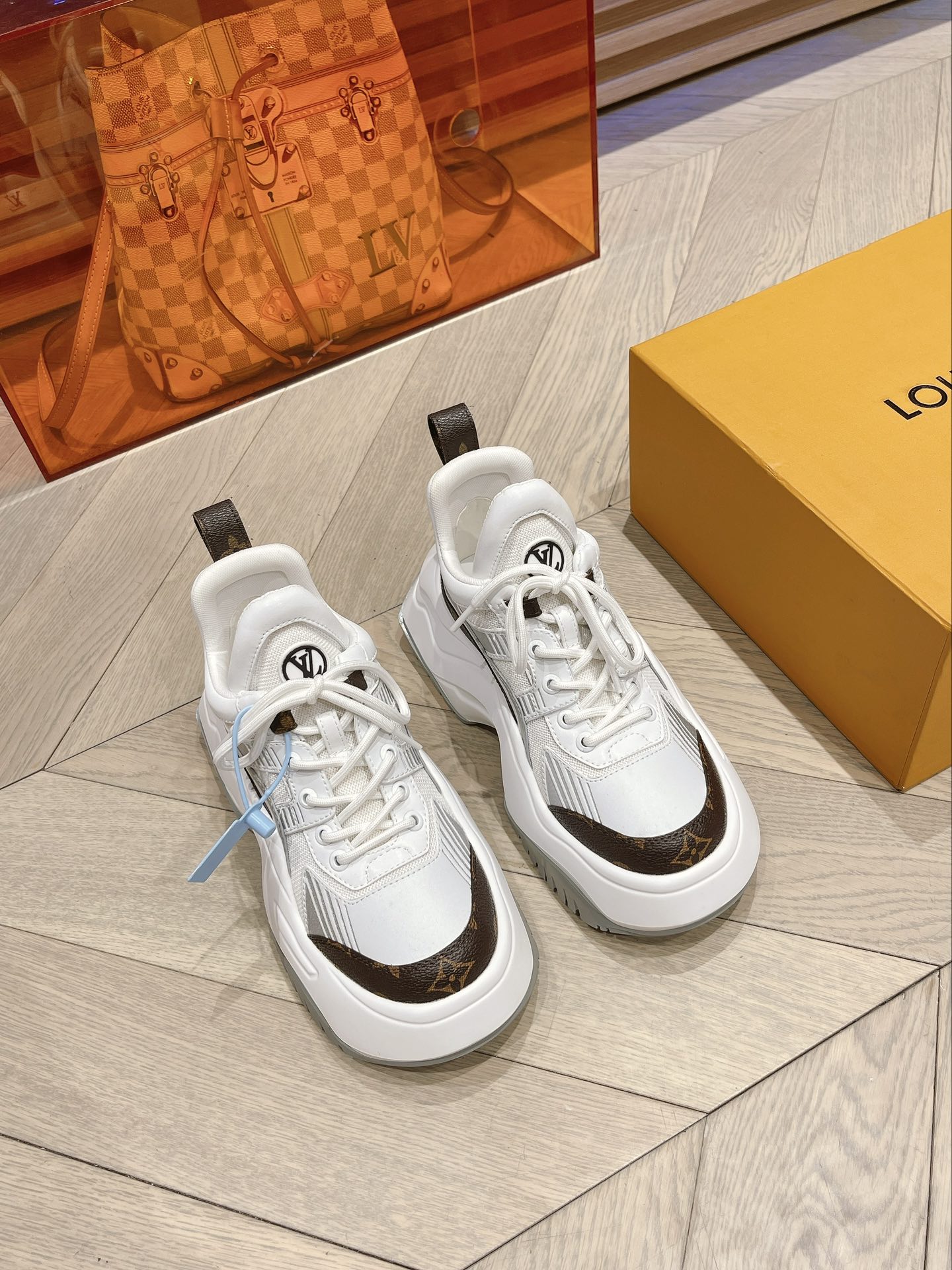 [TOP] Louis Vuitton LV Thick Sole Casual Board Shoes - 4 Colour