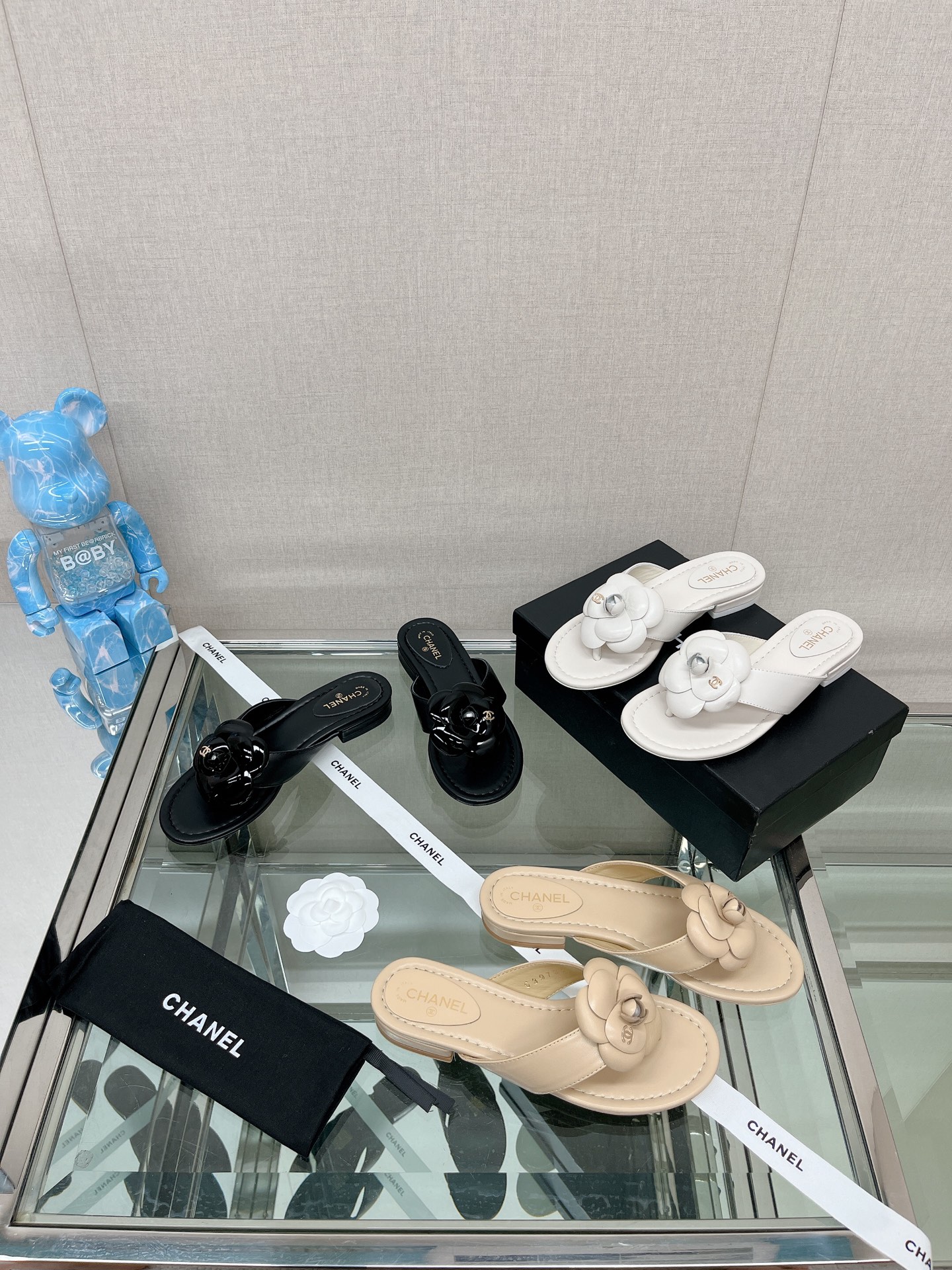 [TOP] CHANEL Camellia Slippers - 3 Colour