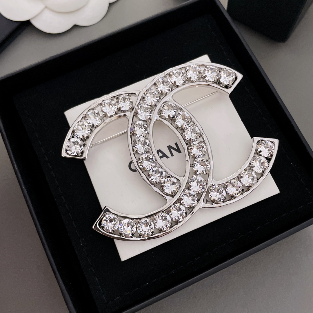[TOP] CHANEL Double C Full Diamond Brooch