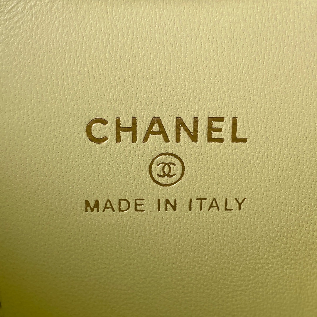 [TOP] CHANEL Chain Small Cosmetic Box 8.5*11*7cm - GHW