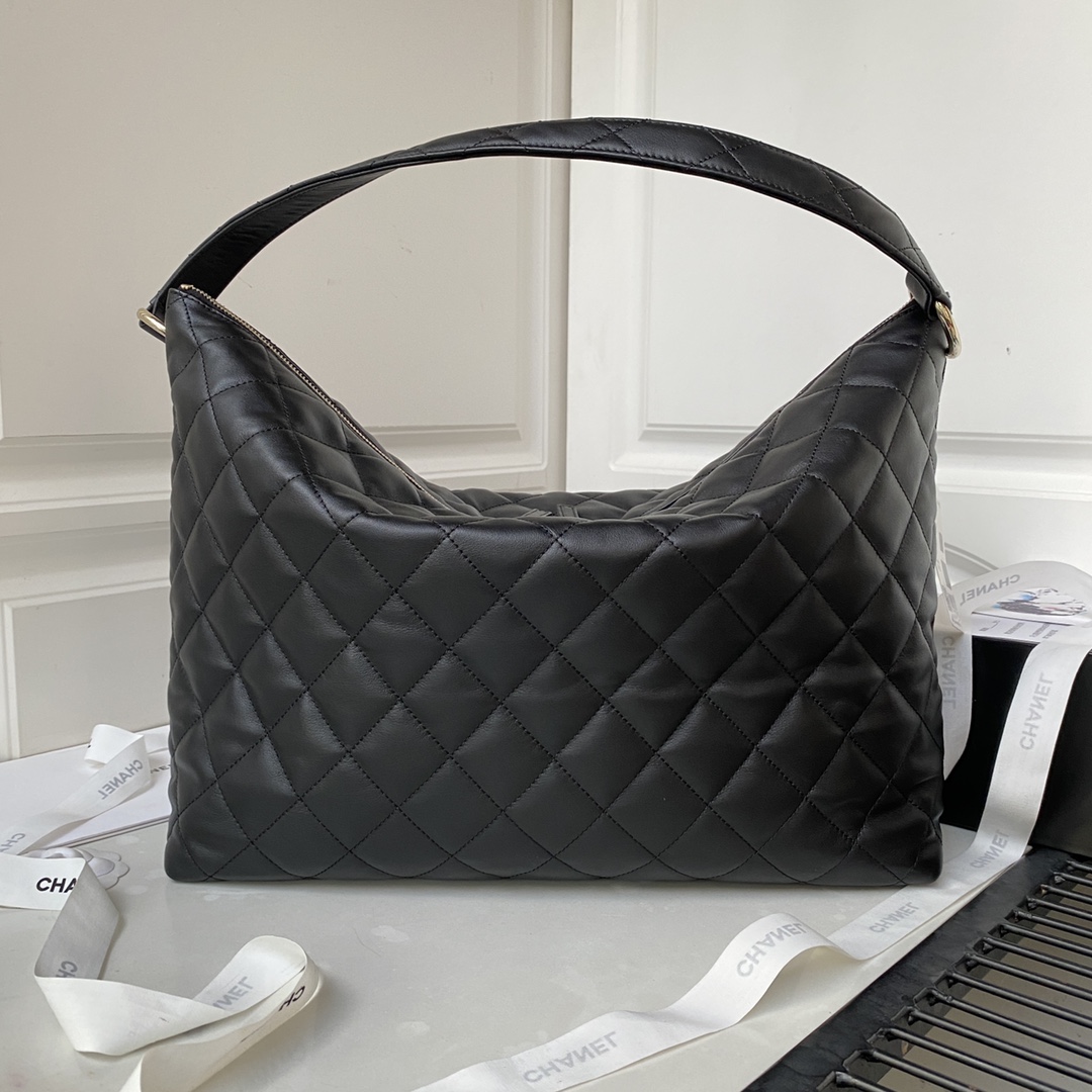 [TOP] CHANEL Hobo New Hippie Hobo 37×29.5×13cm -GHW- Black