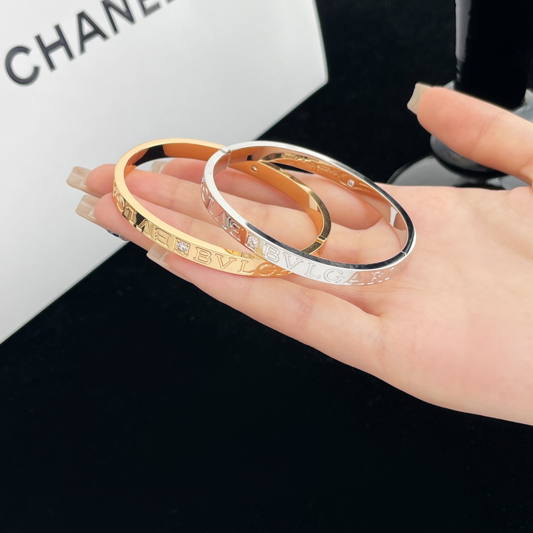[TOP] BVLGARI LOGO Bracelet - 2 Colors