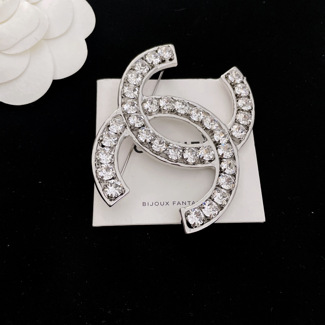 [TOP] CHANEL Double C Full Diamond Brooch