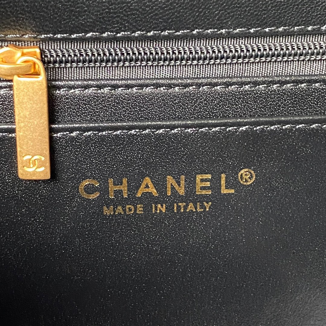 [TOP] CHANEL 𝟮𝟮 New Style Velvet  Bag 20.5*17*6.5cm - Black