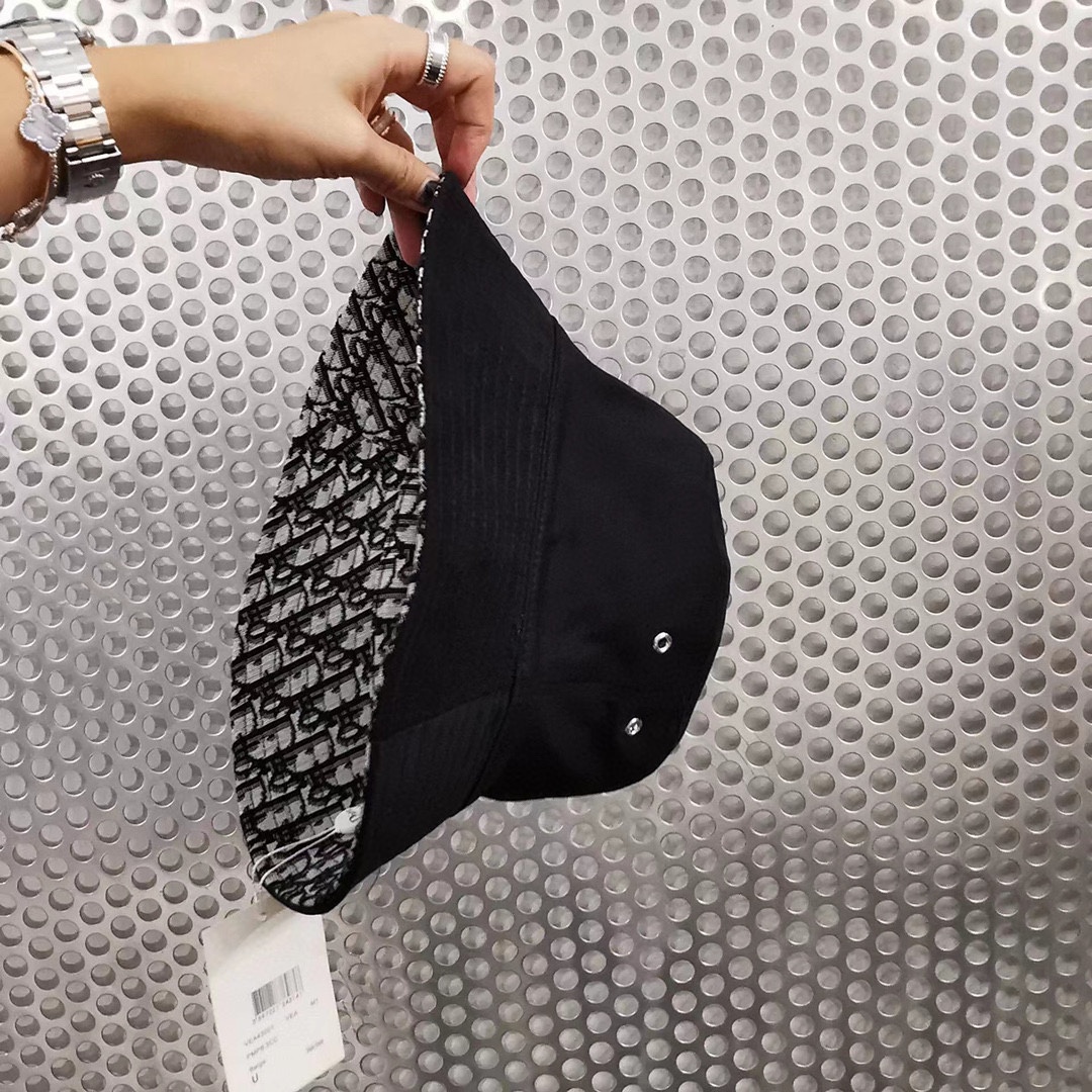 [TOP] Christian Dior Classic Vintage Double - Sided Fisherman Hat - Two Colors