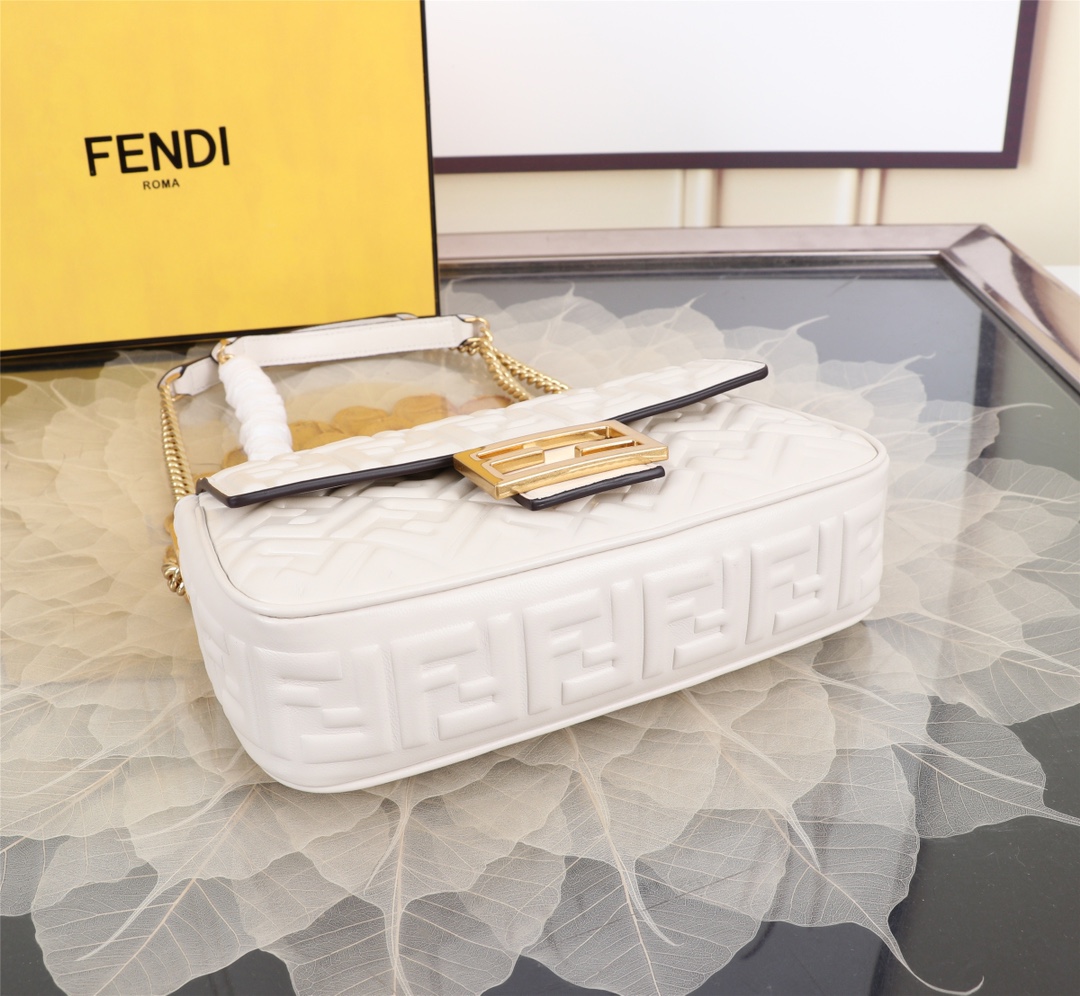 [TOP] FENDI FENDI Baguette Sheepskin Bag - White
