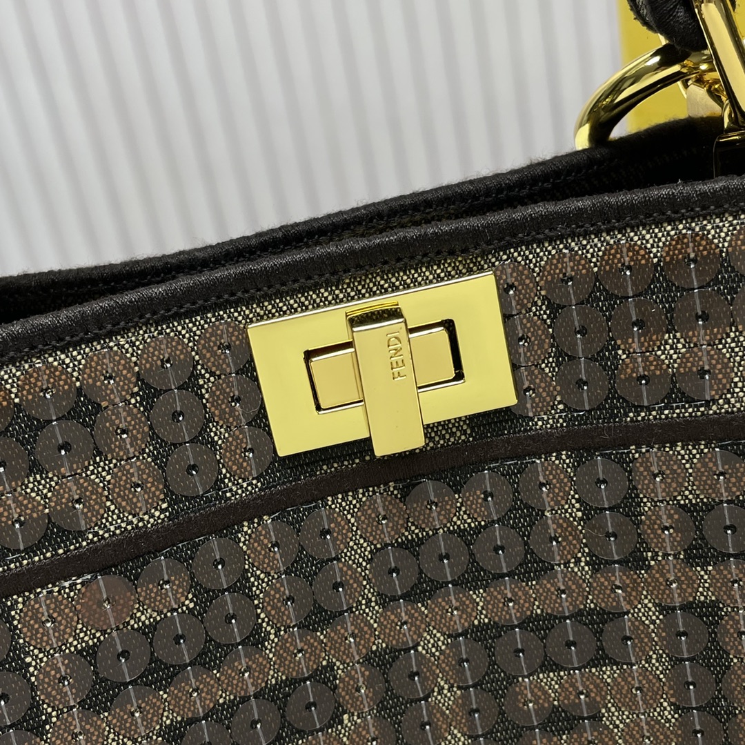 [TOP] FENDI Peekabooold Flower Bead Embroidered Kitten Handbag