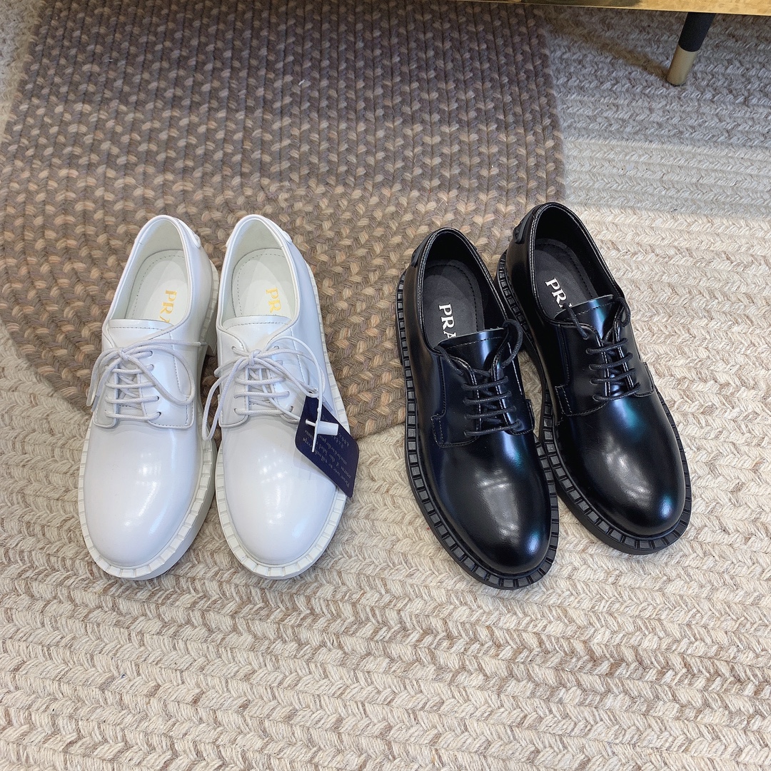 [TOP] PRADA New Triangle Derby Shoes - 2 Colors