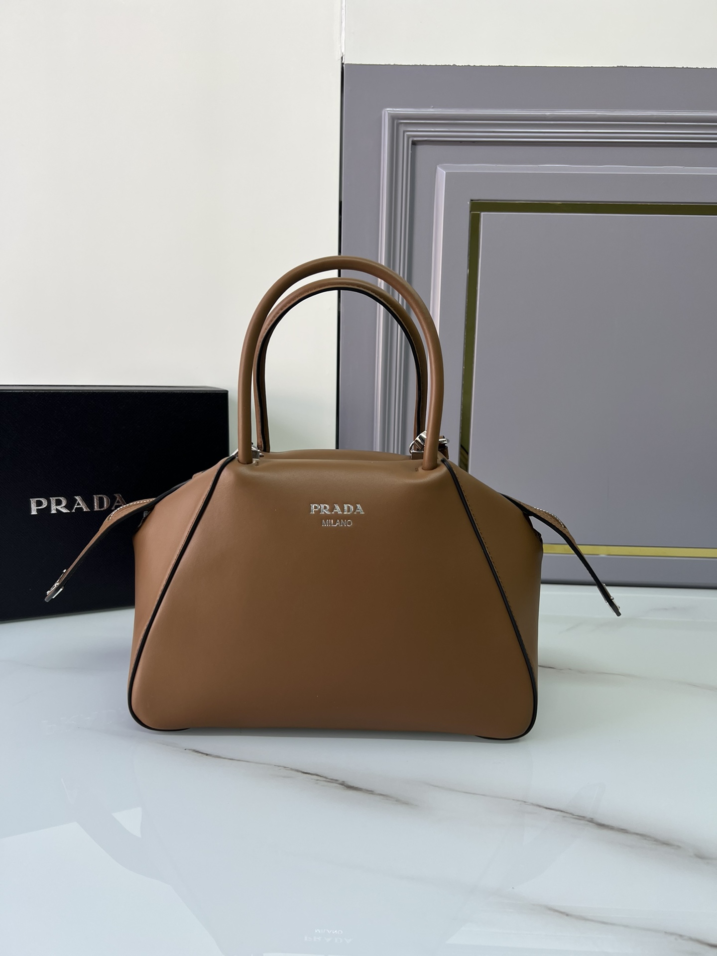[TOP] PRADA Small Bowling Ball Bag 25.5X18X13.5cm - Three Colors