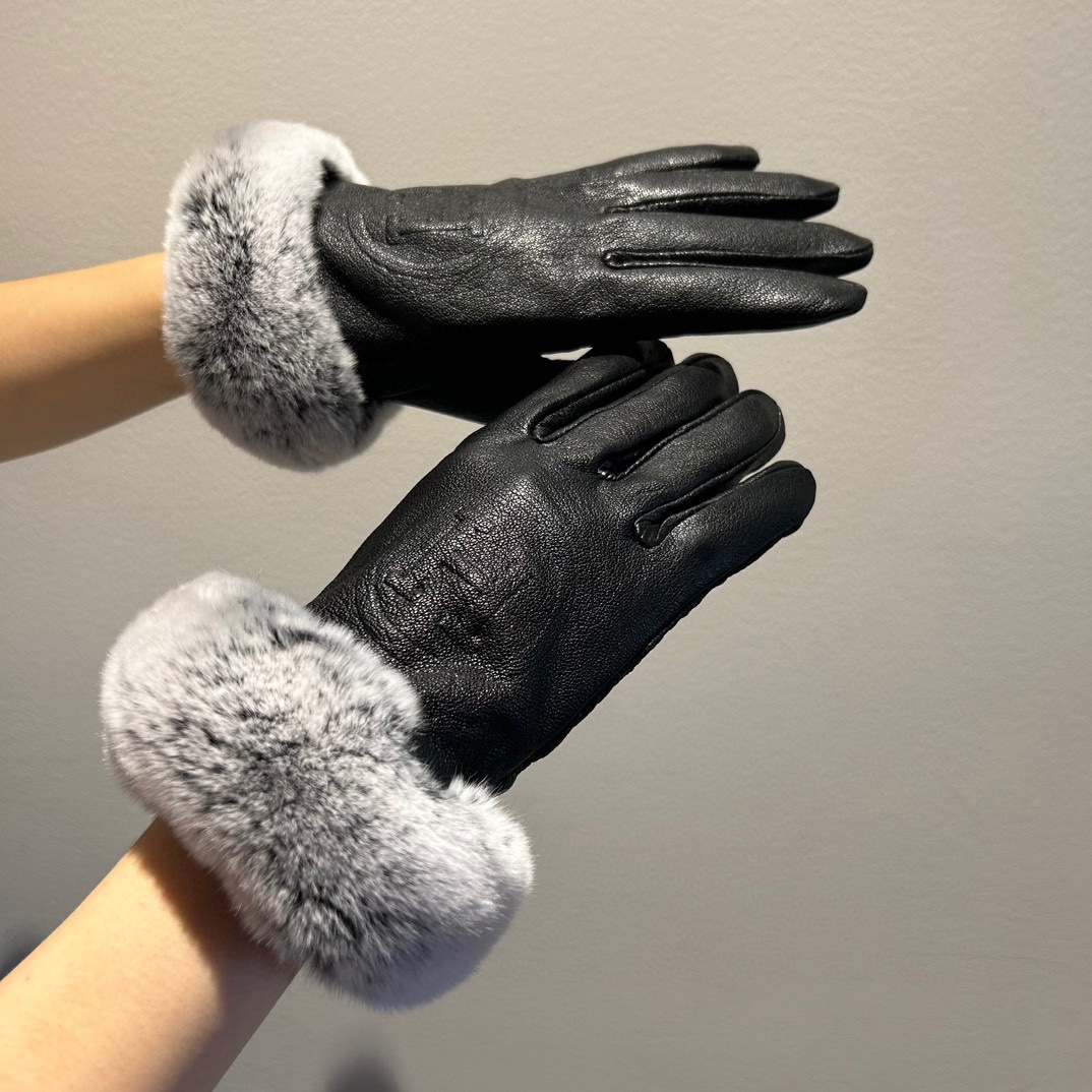 [TOP] HERMES  Gloves with Fur - Black