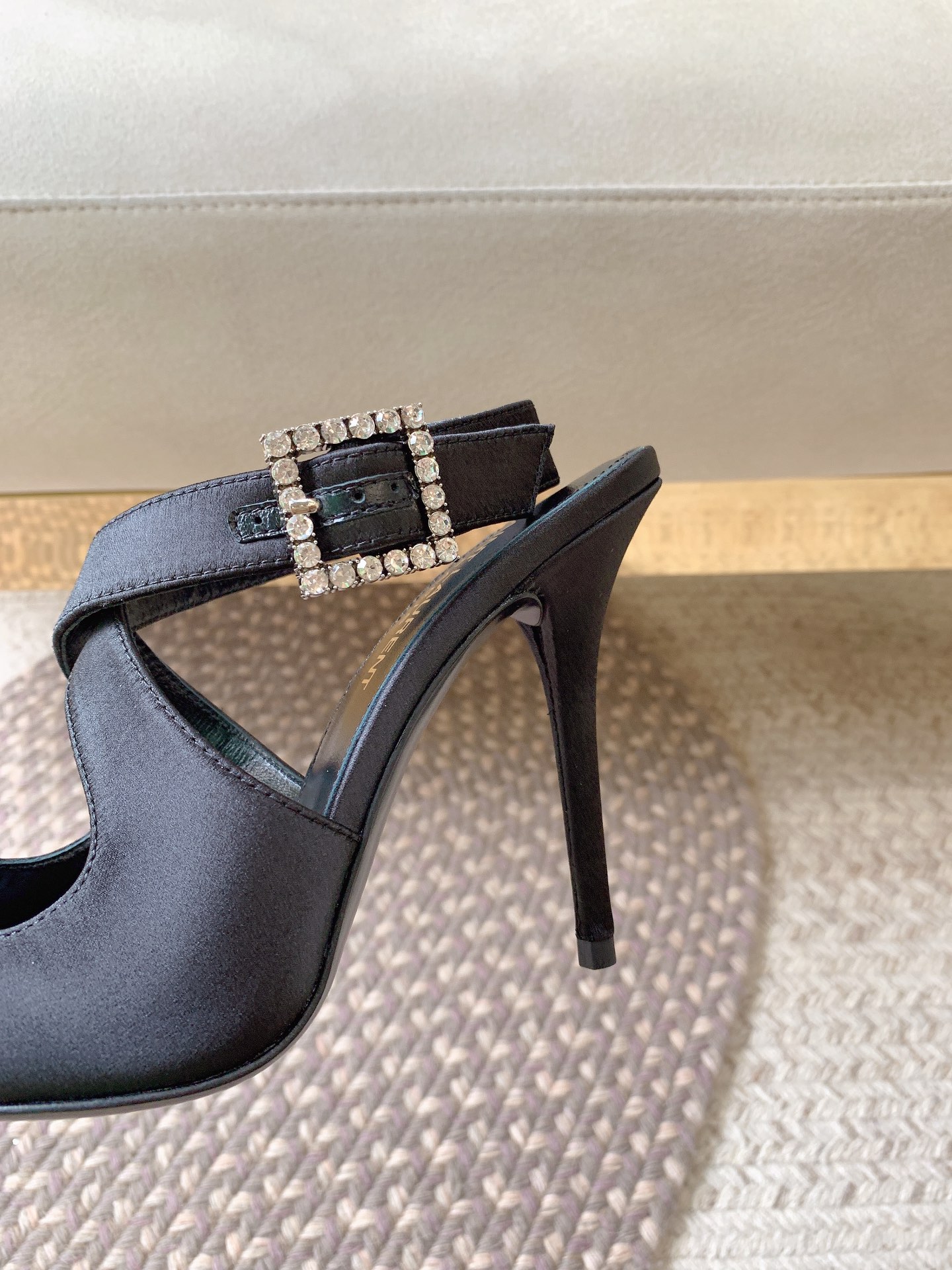 [TOP] Yves Saint Laurent YSL Crepe Forged High Heels - Black -11cm