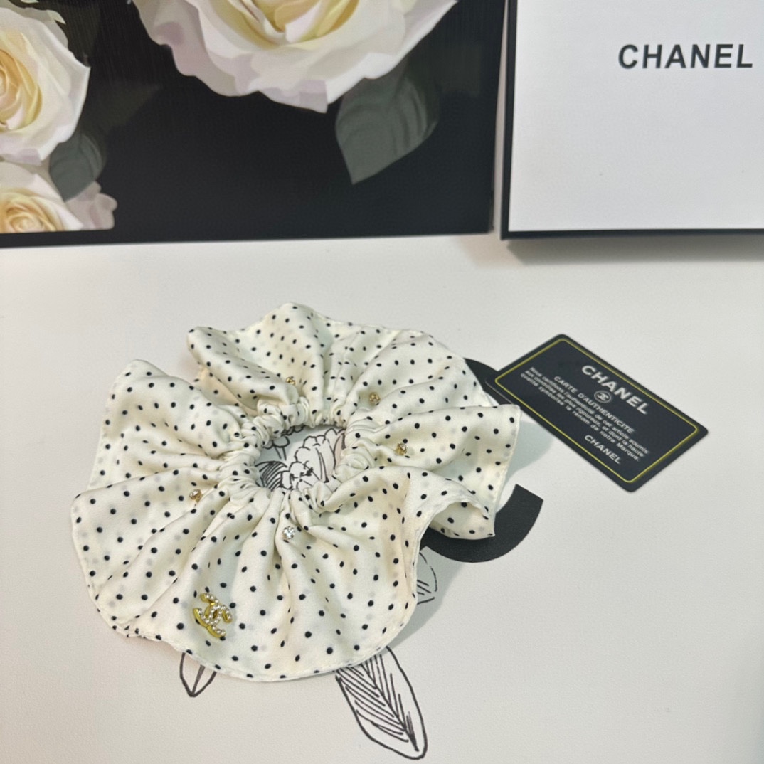 [TOP] CHANEL Polka Dot Hair Ring - 2 Colors