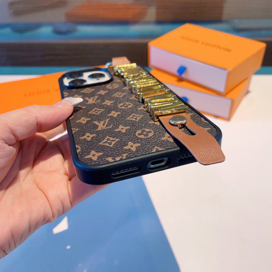 [TOP] Louis Vuitton LV Classic Monogram with Alphabet Wristband Iphone case - 2 Colors