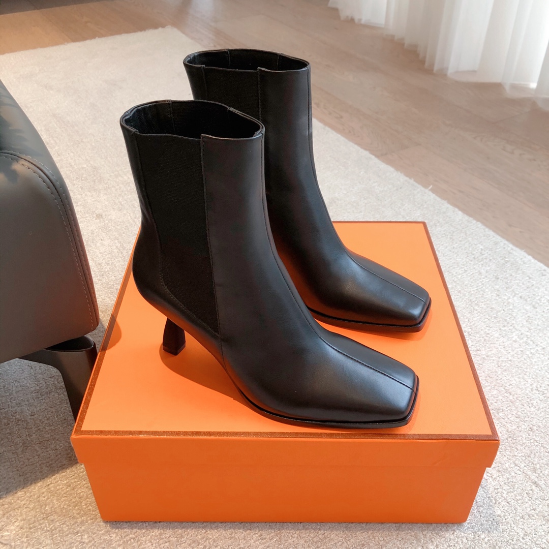 [TOP] HERMES Cow Leather Sole Booties - 6 Colors