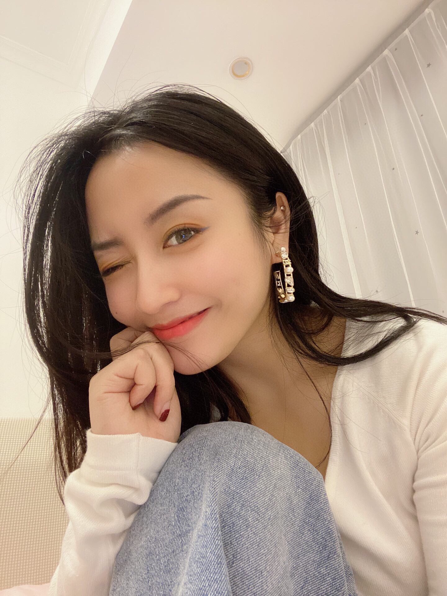 [TOP] CHANEL Half Circle Earrings