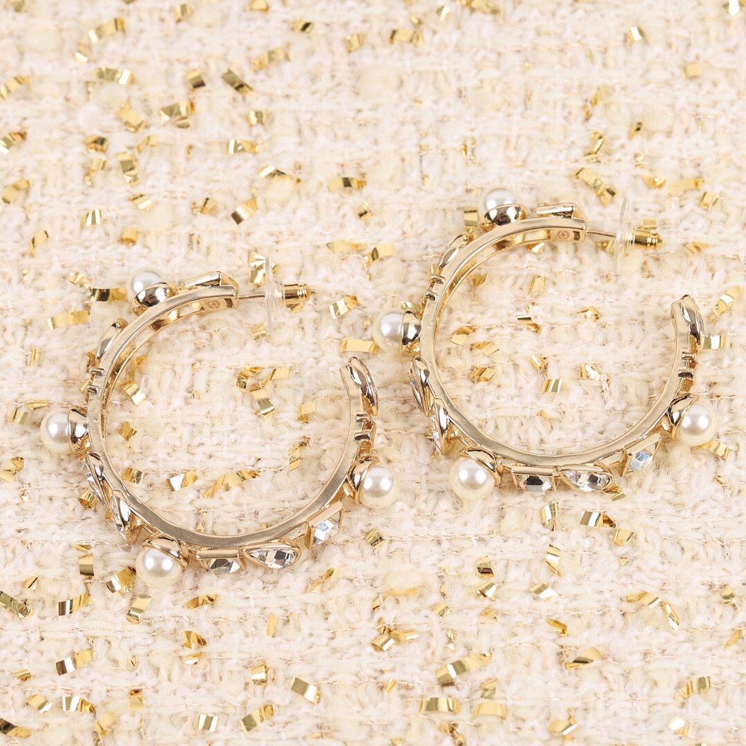 [TOP] CHANEL Half Circle Earrings