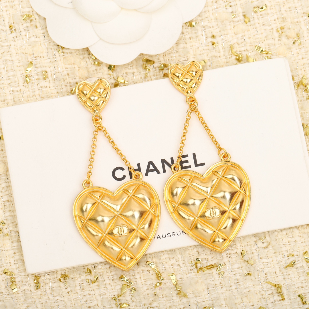 [TOP] CHANEL Heart Earrings