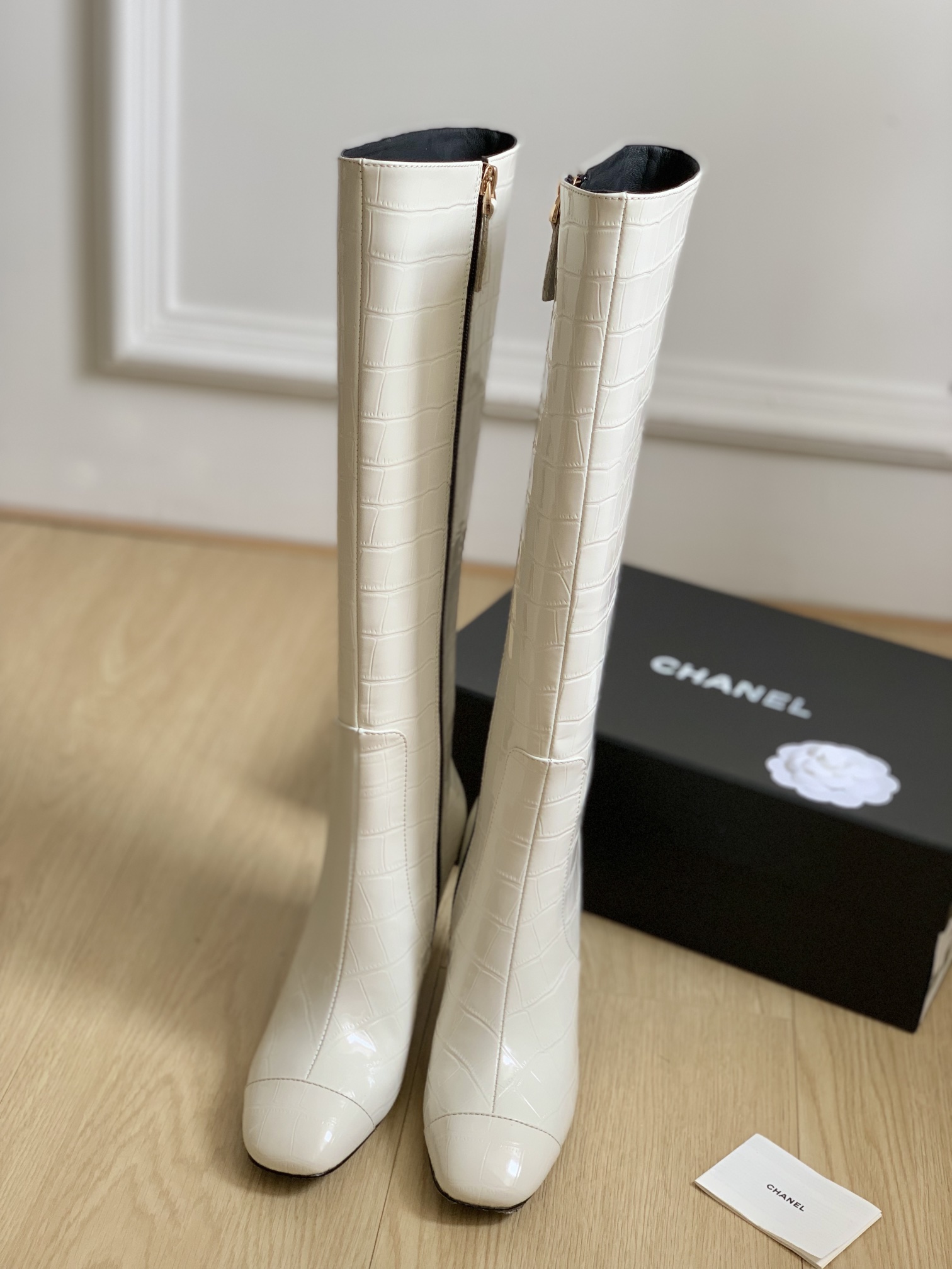 [TOP] CHANEL Crocodile Pattern Series Boots - 9cm - 3 Colors