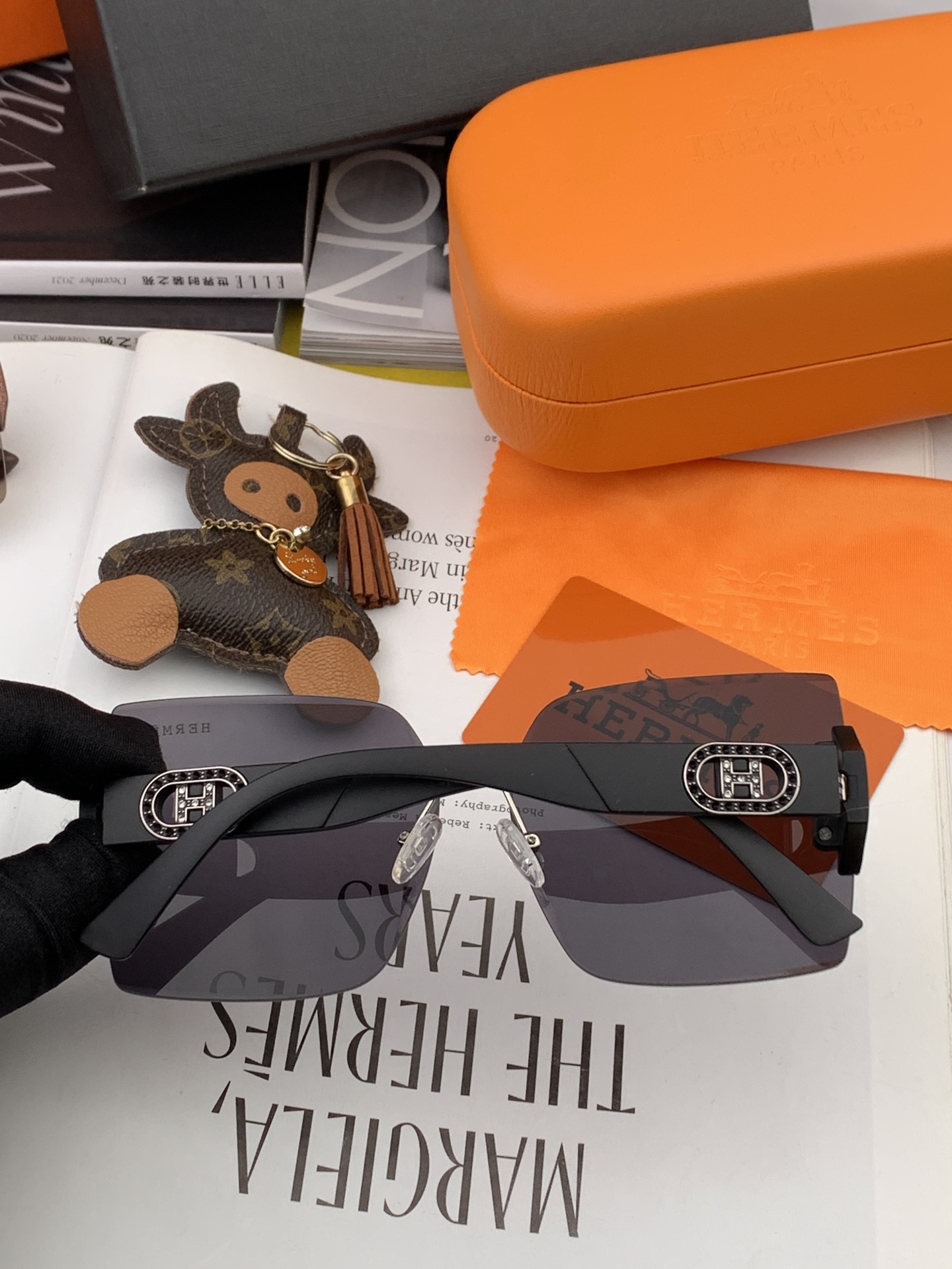 [TOP] HERMES UV Protection Classic Square Frame Design Sunglasses- 4 Colour