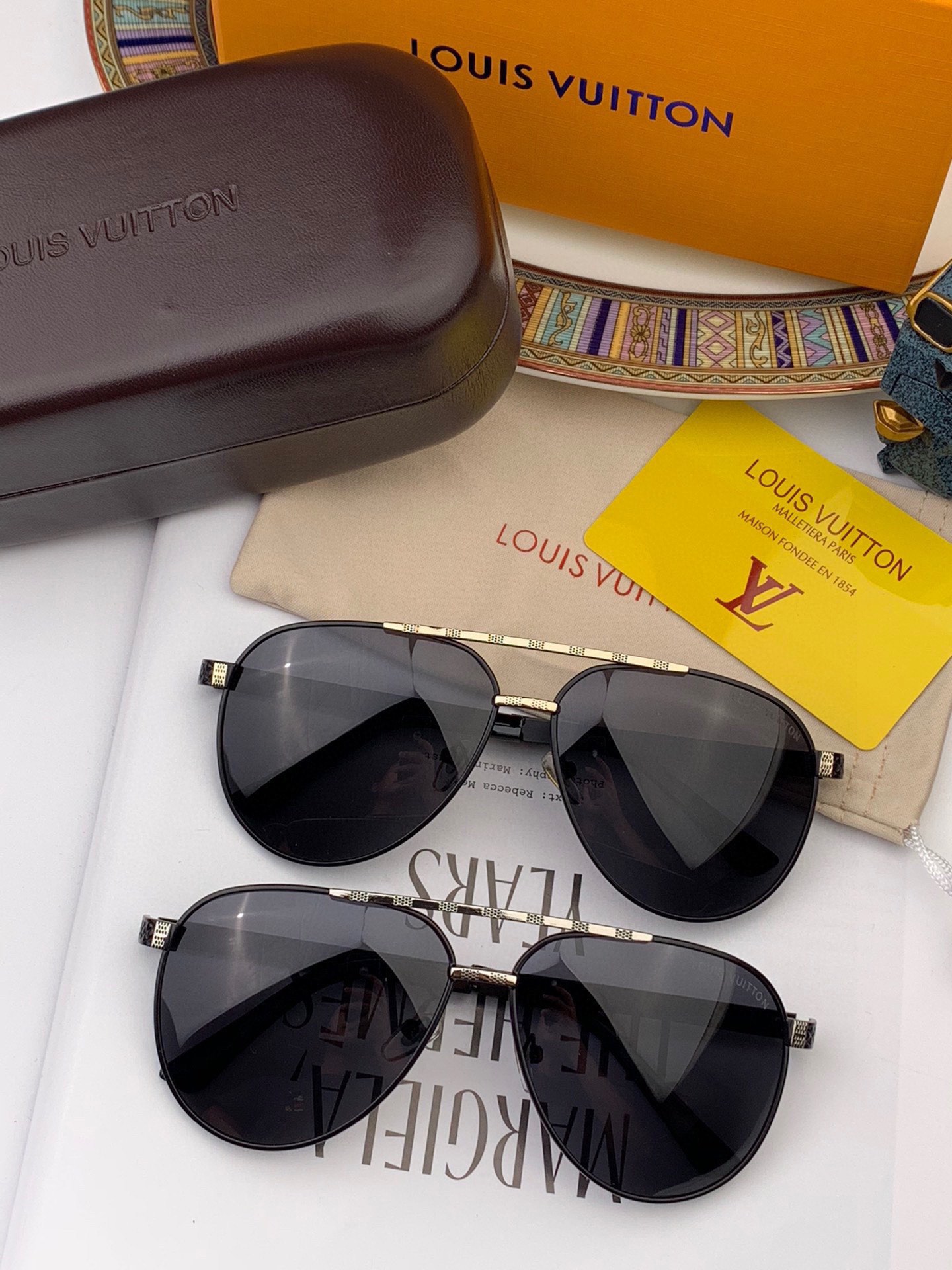 TOP] Louis Vuitton LV New LV Toad Frame Sunglasses - Black