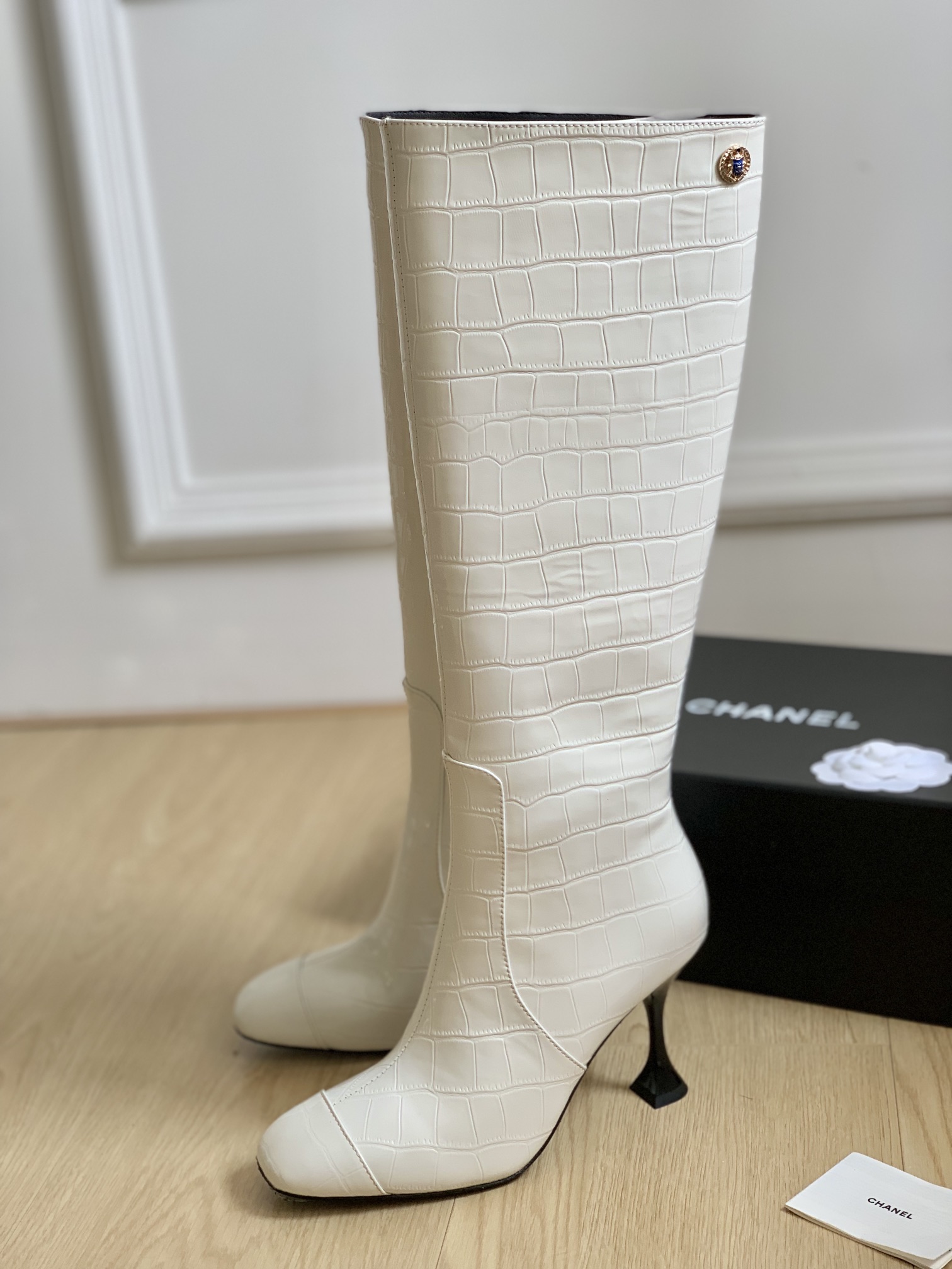 [TOP] CHANEL Crocodile Pattern Series Boots - 9cm - 3 Colors