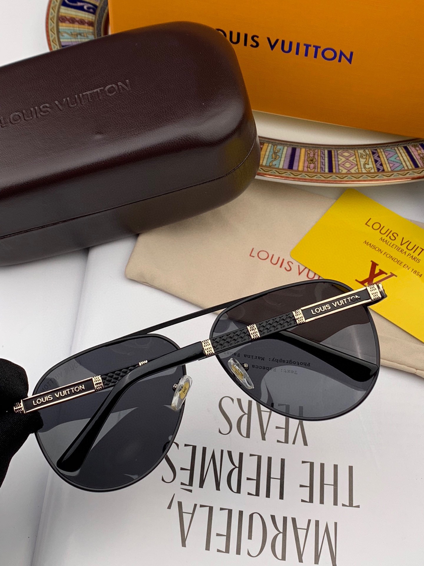 TOP] Louis Vuitton LV New LV Toad Frame Sunglasses - Black