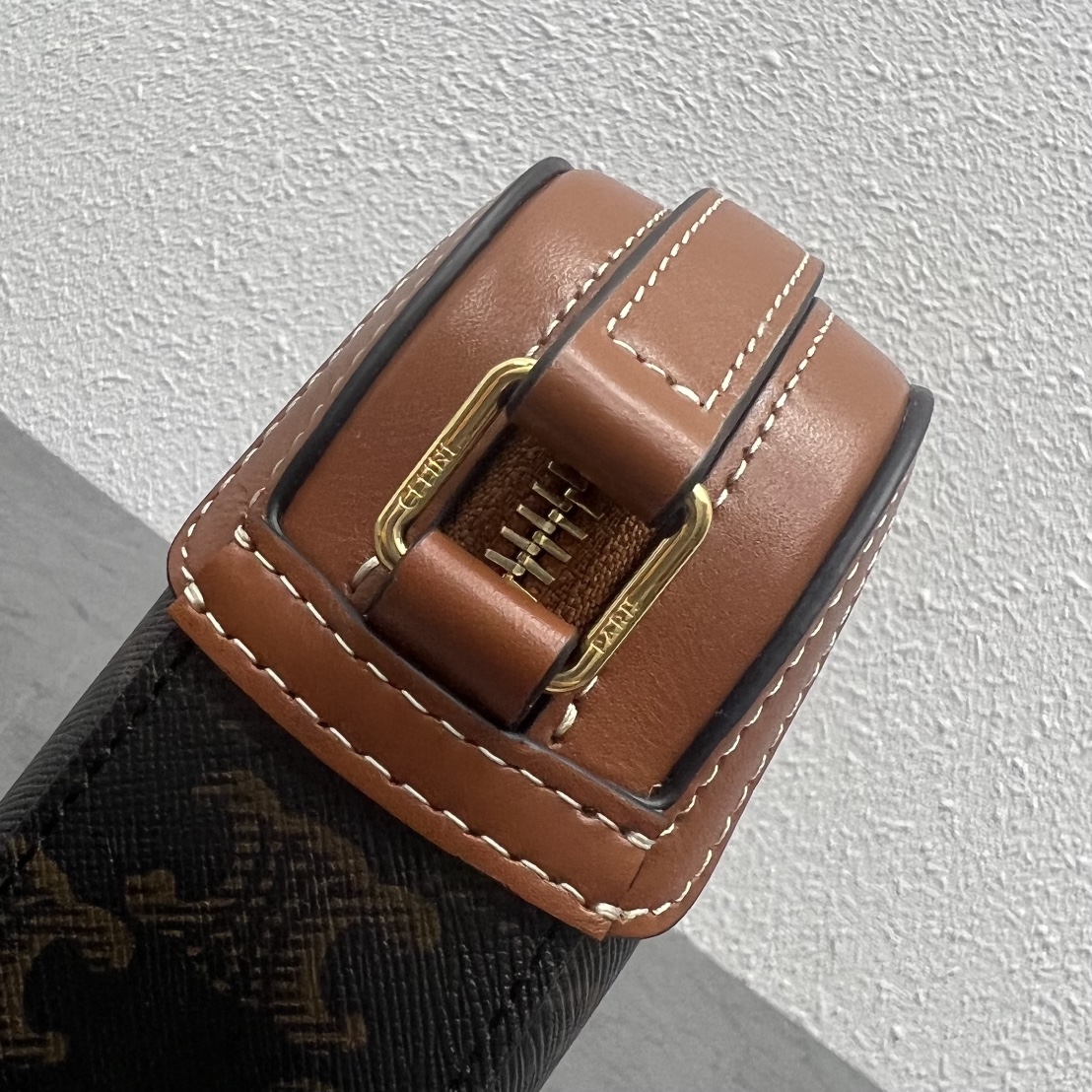 [TOP] CELINE Triomphe Camera Bag 20x15x5 cm - Coffee