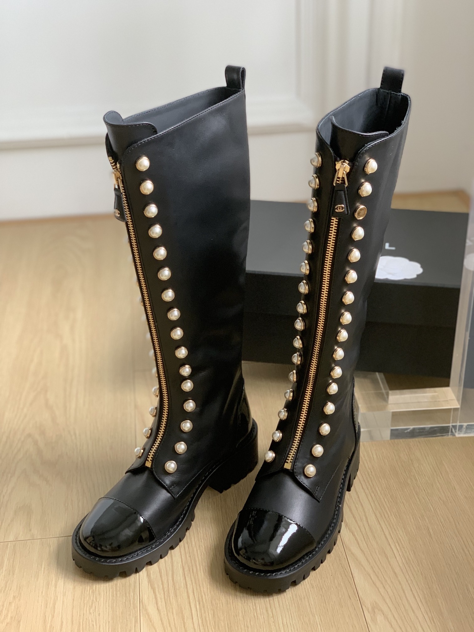 [TOP] CHANEL Pearl Boot Series - 3 Colors