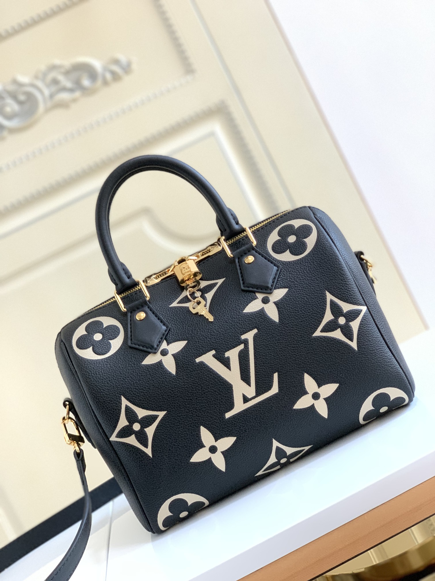 [TOP] Louis Vuitton LV Speedy Bandoulière 25 Bag 25.0 x 19.0 x 15.0 cm - Four Colors