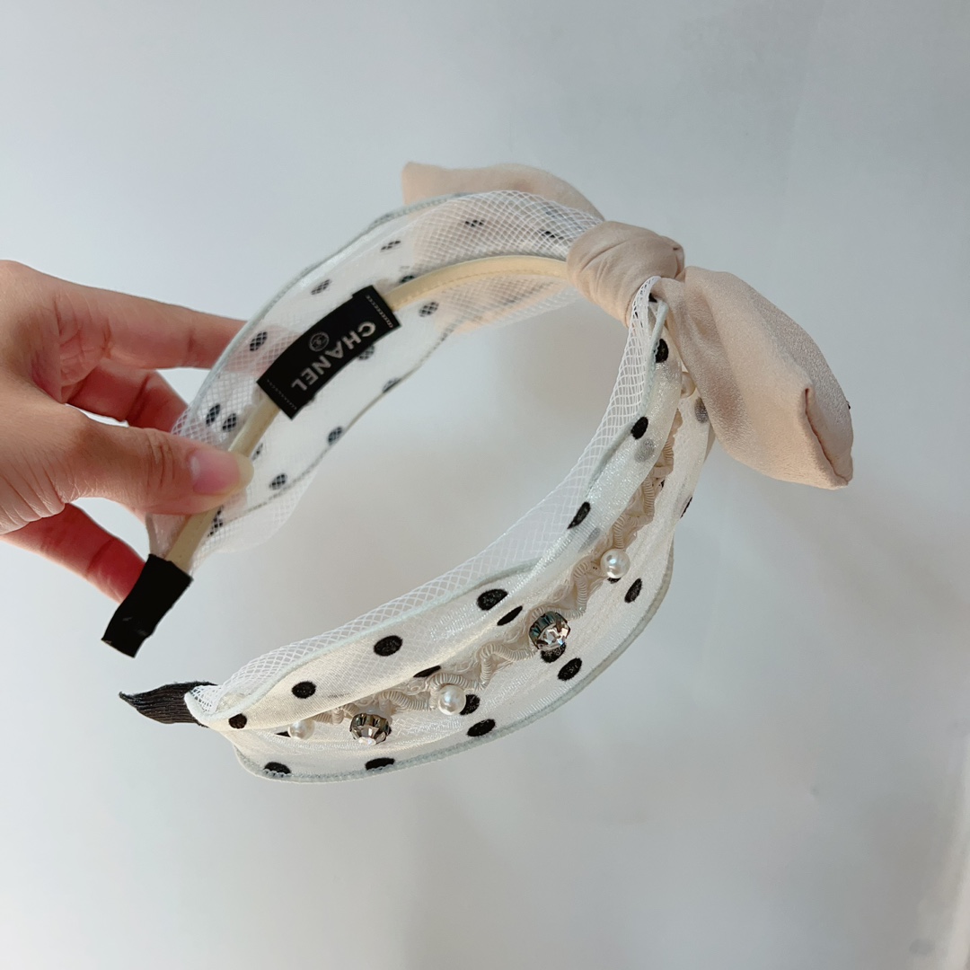 [TOP] CHANEL Vintage Bow Headband - White