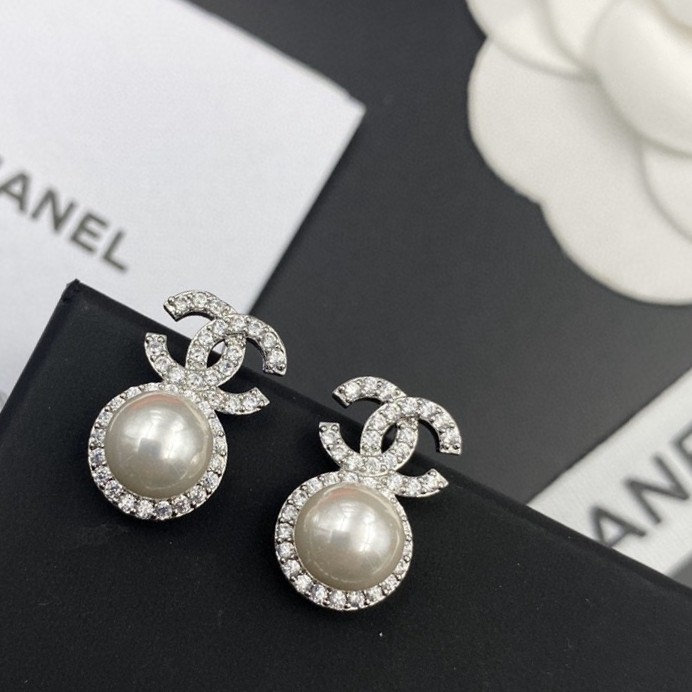 [TOP] CHANEL Double C Pearl Earrings