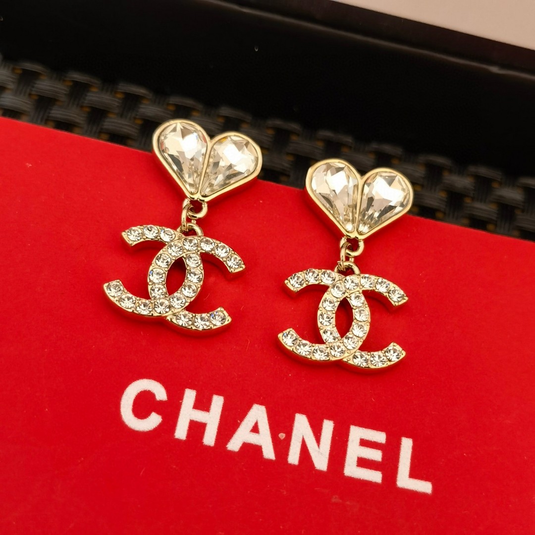 [TOP] CHANEL Double C and Heart Earrings