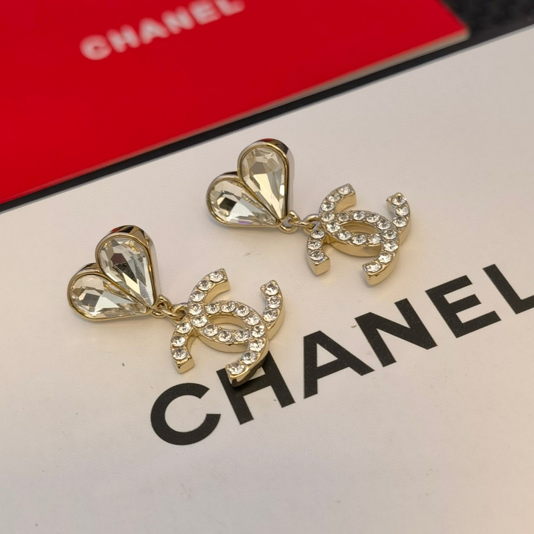 [TOP] CHANEL Double C and Heart Earrings
