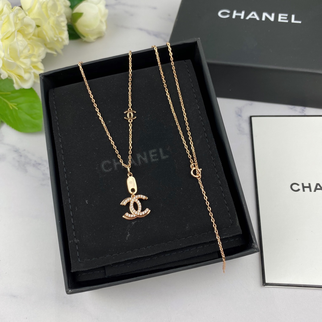 [TOP] CHANEL Double C Necklace