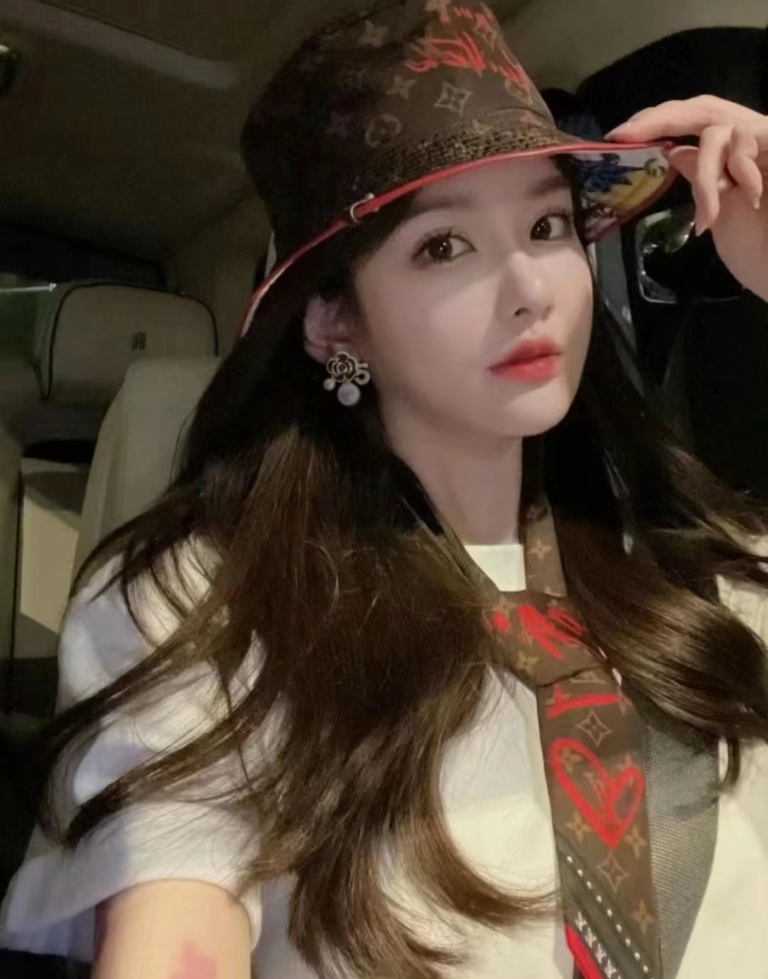 [TOP] CHANEL Number 5 and Flower Earrings