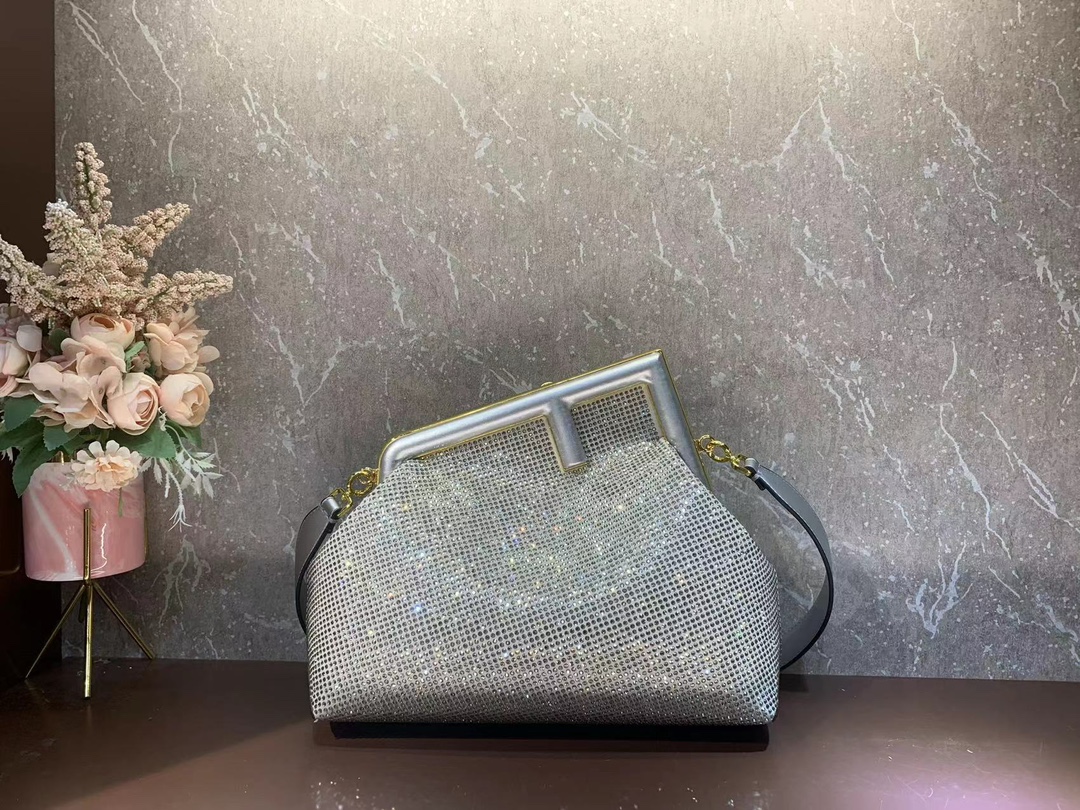 [TOP] FENDI Big Fendi First Bag - Five Colors