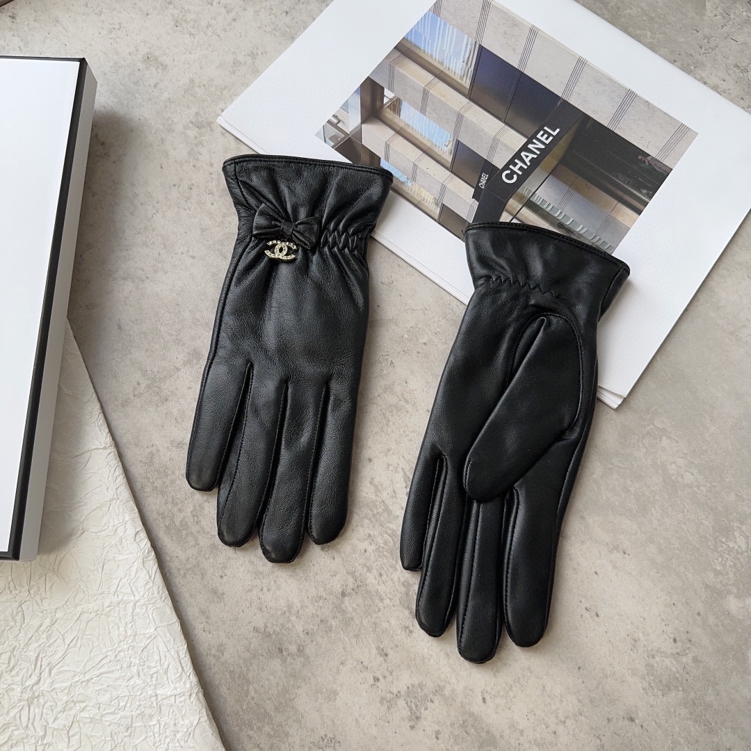 [TOP] CHANEL  Women's Sheepskin Gloves - Black