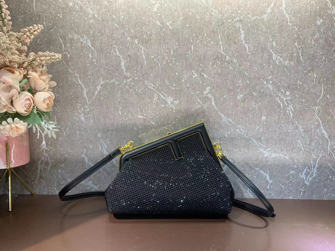 [TOP] FENDI Small Fendi First Bag - Two Colors
