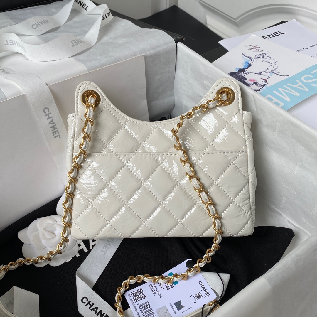 [TOP] CHANEL AS4323 Oil Wax Leather Hobo Bag 17×19×6cm - GHW - White