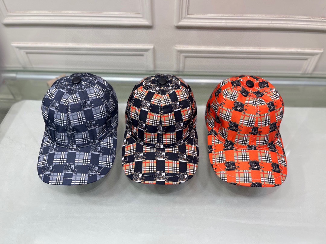 [TOP] BURBERRY Warhorse Plaid Baseball Hat - 3 Colors
