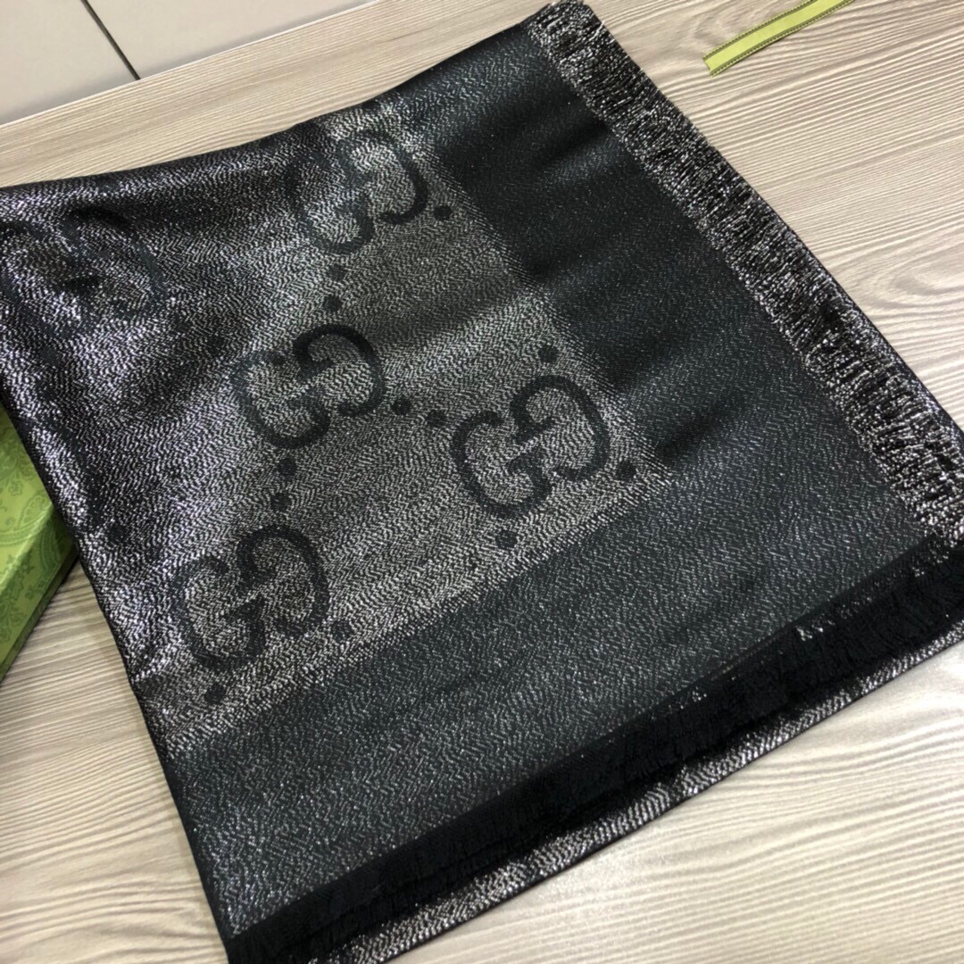 [TOP] GUCCI Gold-threaded Jacquard Shawl Scarf 140 x 140 cm - 2 Colors