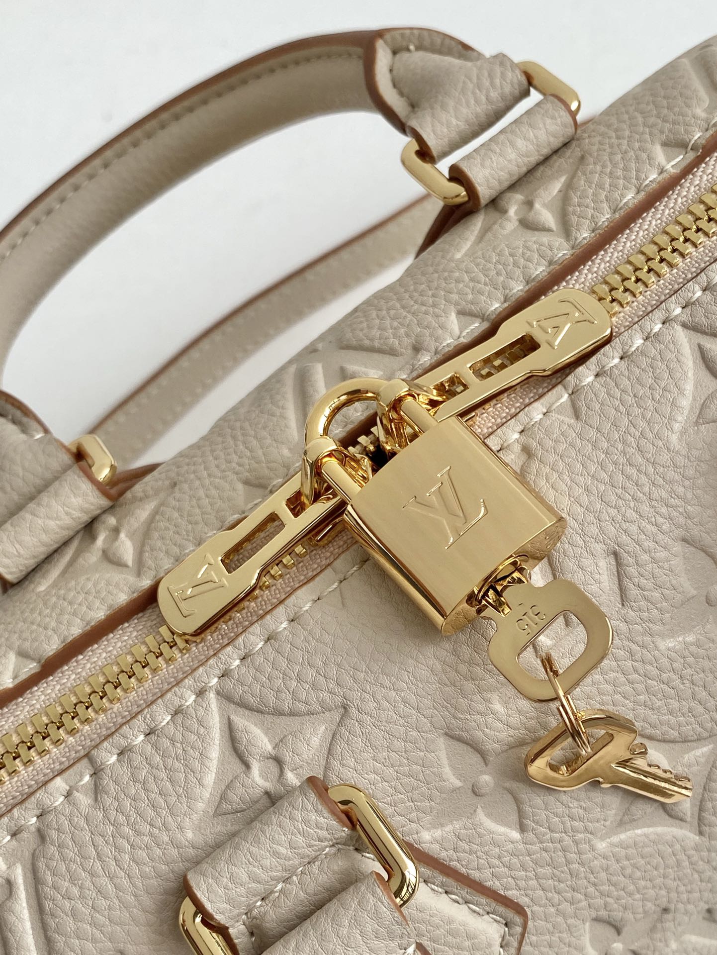 [TOP] Louis Vuitton LV Speedy Bandouliere  20 Handbag 20.5 x 13.5 x 12 cm - White