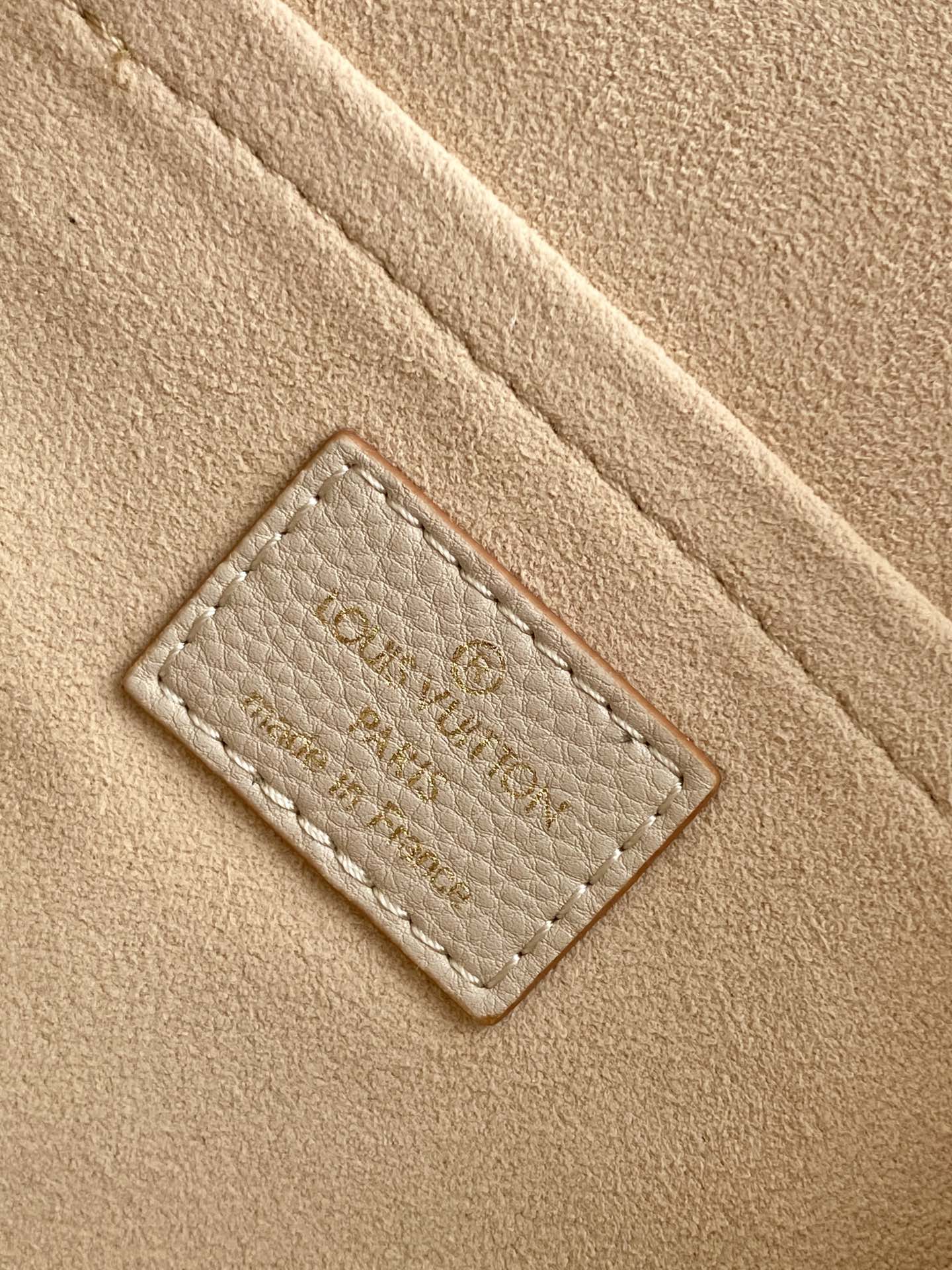 [TOP] Louis Vuitton LV Speedy Bandouliere  20 Handbag 20.5 x 13.5 x 12 cm - White