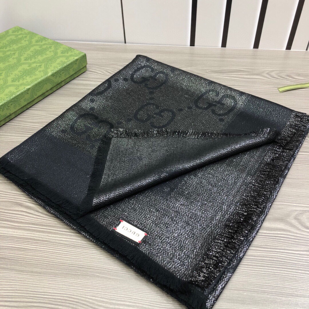 [TOP] GUCCI Gold-threaded Jacquard Shawl Scarf 140 x 140 cm - 2 Colors